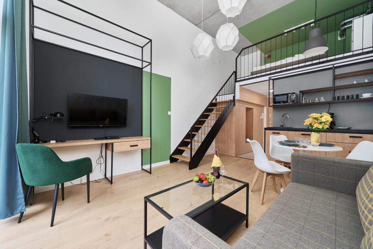 Mezzanine Studio Apartments Zarembowicza Wroclaw Airport By Renters Kültér fotó