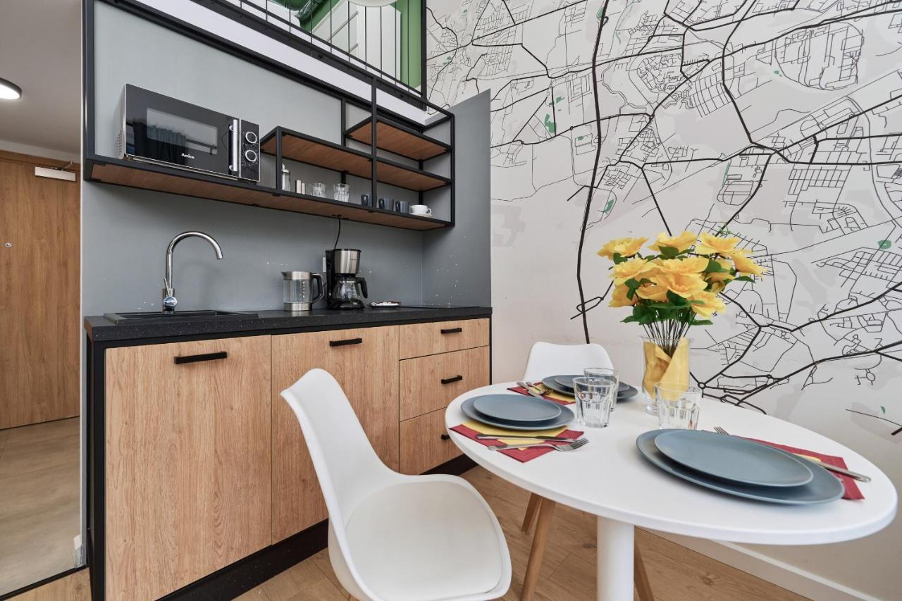 Mezzanine Studio Apartments Zarembowicza Wroclaw Airport By Renters Kültér fotó