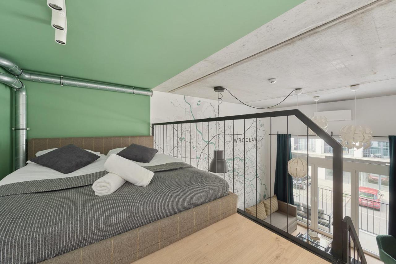 Mezzanine Studio Apartments Zarembowicza Wroclaw Airport By Renters Kültér fotó
